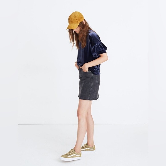 Madewell Velvet Ruffle Sleeve Top - Picture 5 of 13